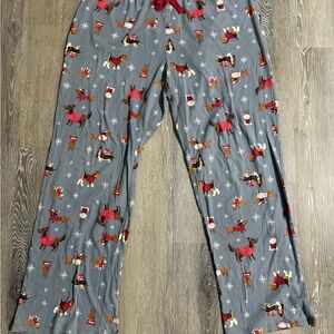Beacon Cove Women’s Gray Pajama Pants with Red Dog Print
